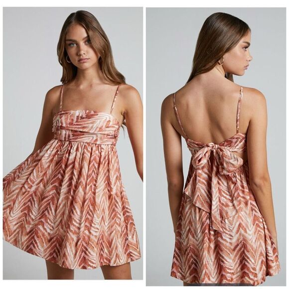 Showpo Amalie the label tie back babydoll mini dress in tonal zebra size 10 - Picture 1 of 8